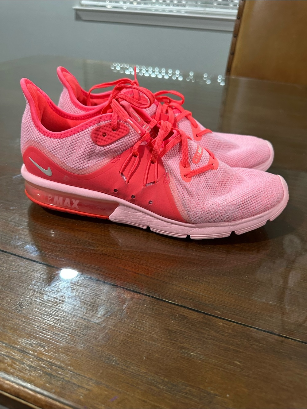 Nike Air Max Sequent 3 Hot Punch Pink Sneakers Women's Size 10 / 908993-601